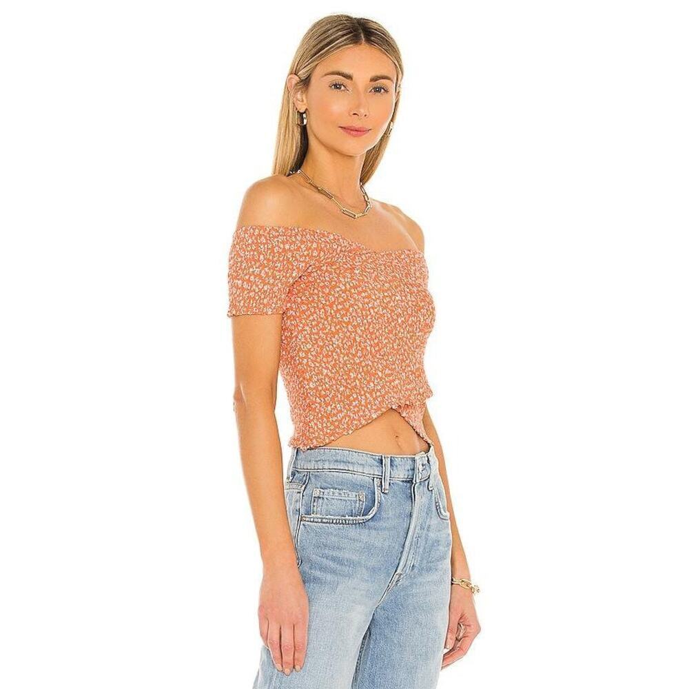 NWT BB Dakota Steve Madden On the Level Smocked Top size Large